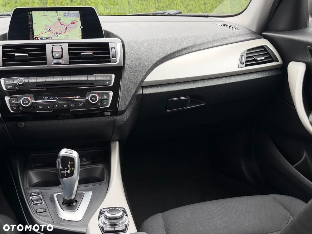 BMW Seria 1 118d - 29