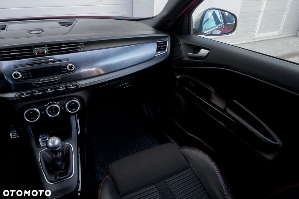 Alfa Romeo Giulietta 1.4 TB 16V Turismo - 34