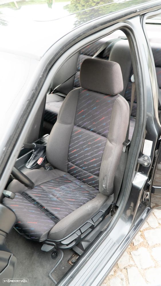 BMW 325 i - 29