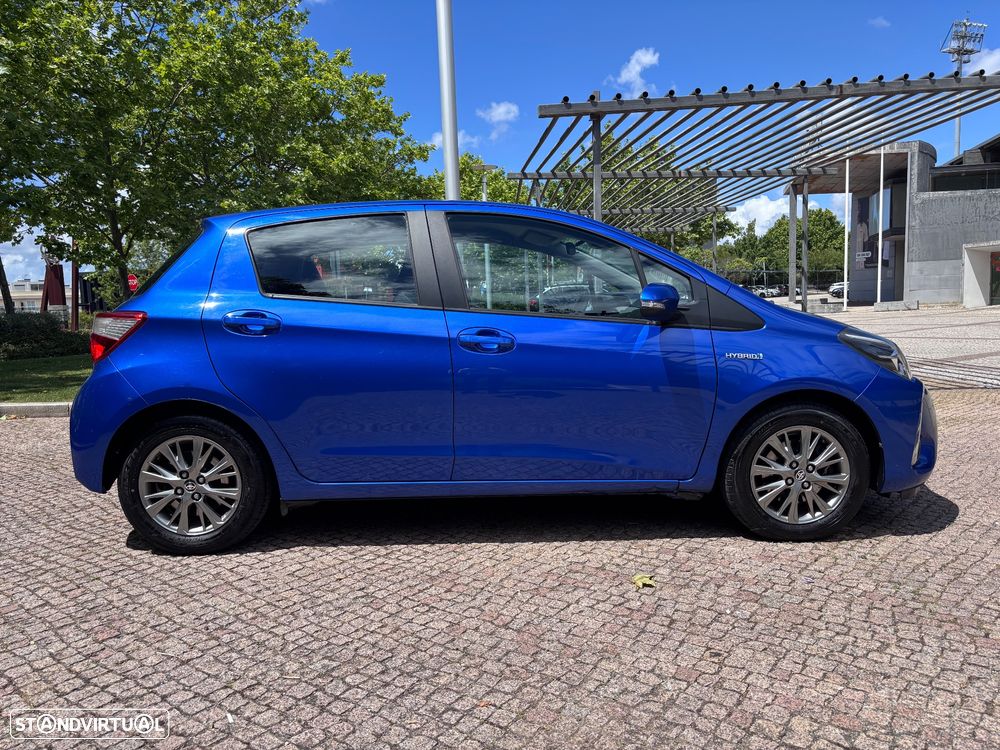 Toyota Yaris 1.5 HSD Comfort+P.Style - 4