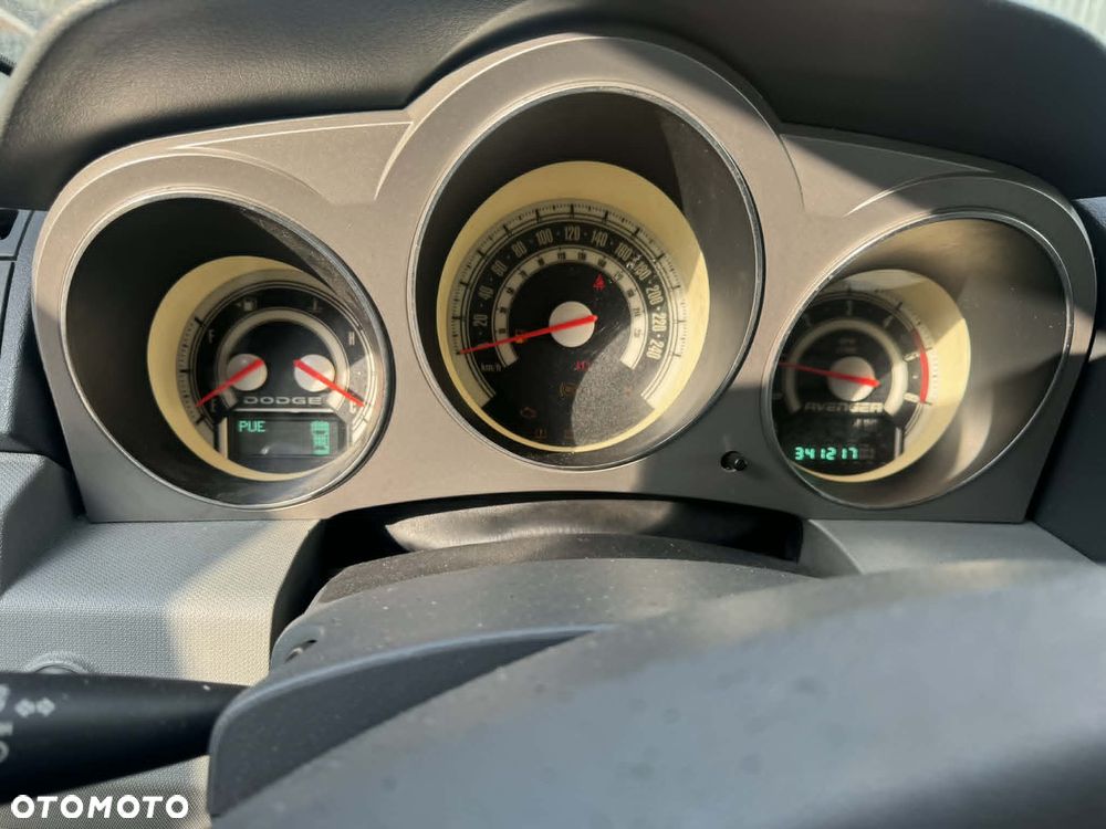 Dodge Avenger 2.0 SE - 3
