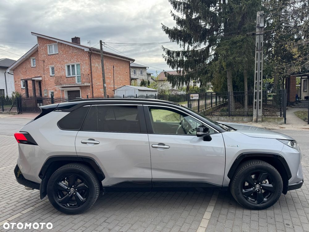 Toyota RAV4 - 4