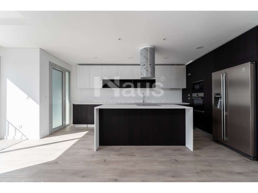 Apartamento T3 + 1 com garagem - Grande imagem: 5/18