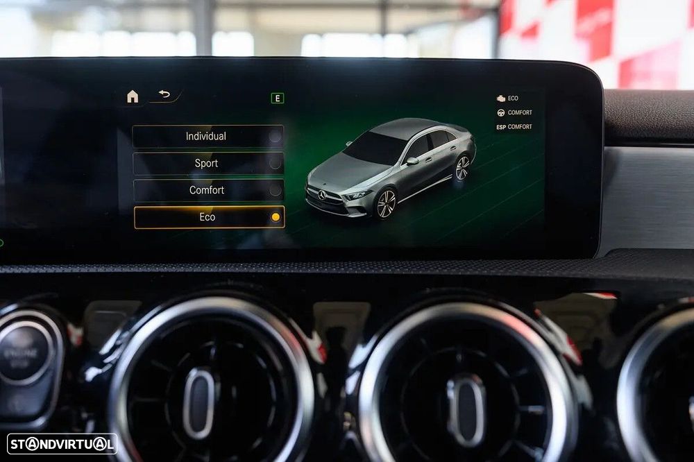 Mercedes-Benz A 180 Limousine d AMG Line Aut. - 59