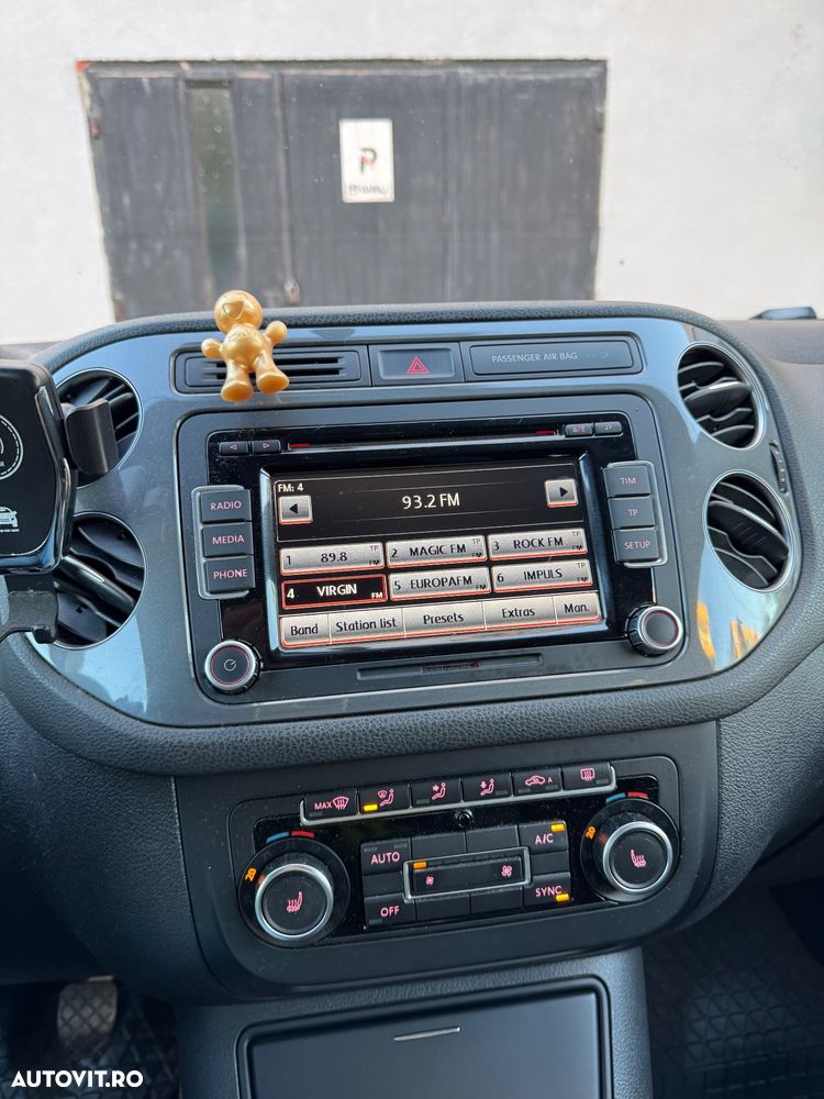 Volkswagen Tiguan - 15