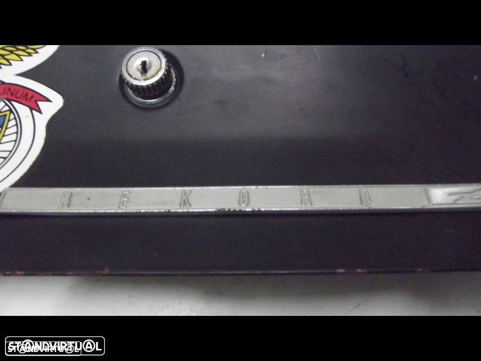 opel rekord L tampa do porta luvas c/fecho - 4