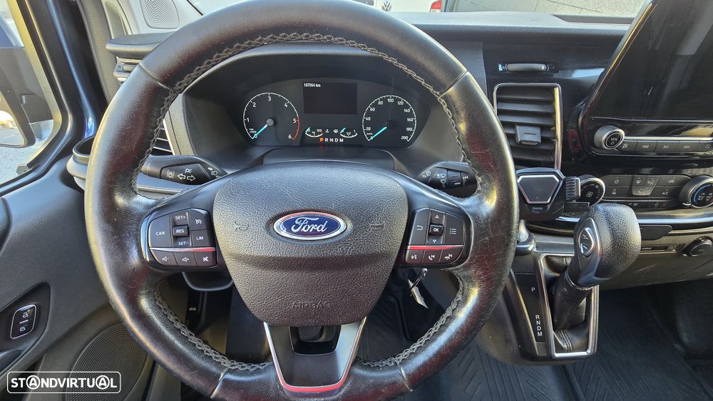 Ford Custom - 18