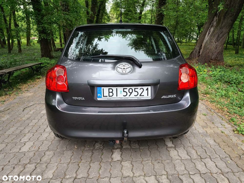 Toyota Auris 1.6 VVT-i Team - 4