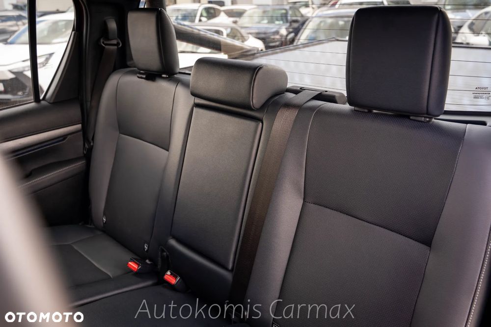 Toyota Hilux 2.8 D-4D mHEV Double Cab Invincible 4x4 - 28