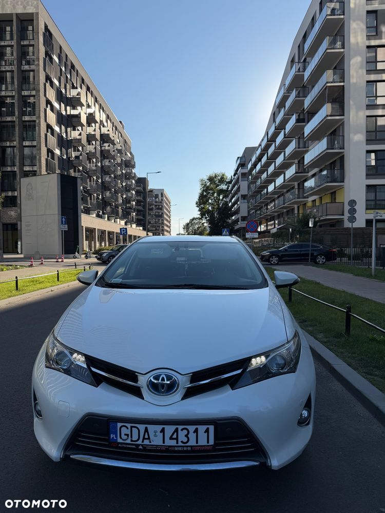 Toyota Auris 2013 photo 2