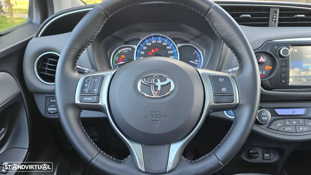 Toyota Yaris 1.5 HSD Sport+P.Luxury - 40