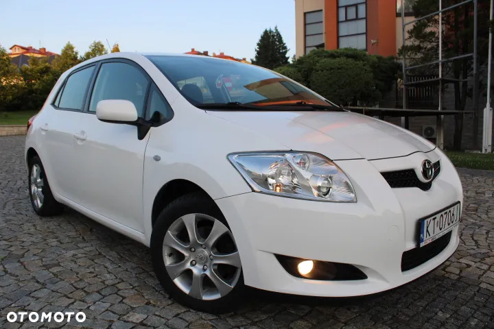 Toyota Auris 1.33 VVT-i Premium + - 3