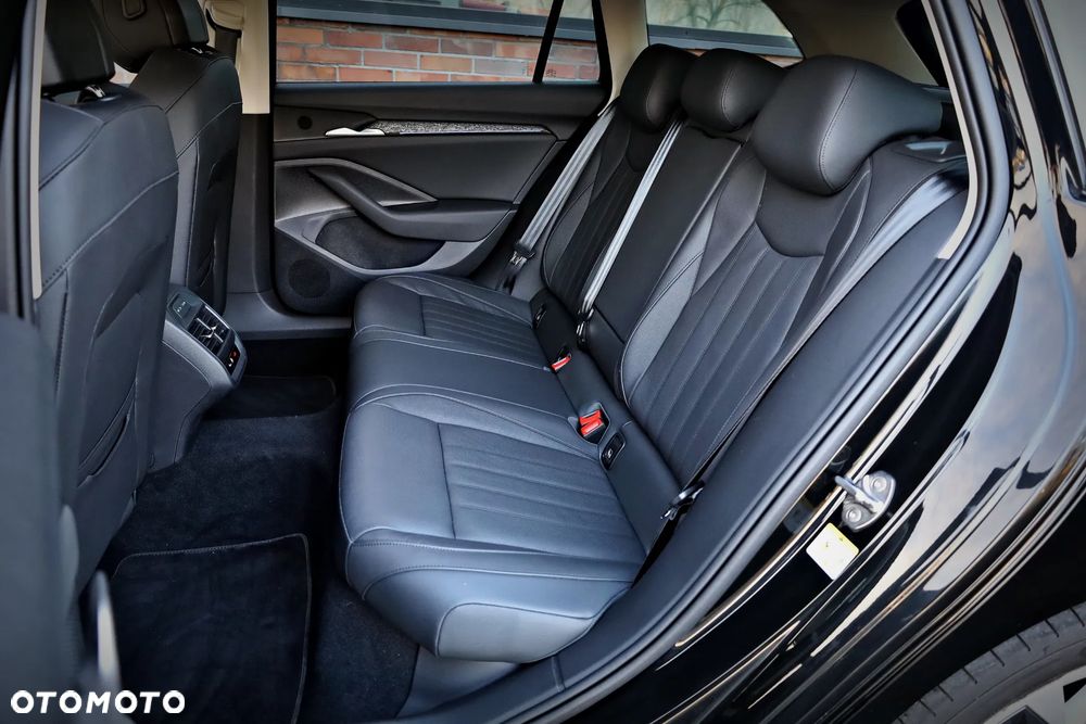 Skoda Superb 1.5 TSI mHEV Selection DSG - 25