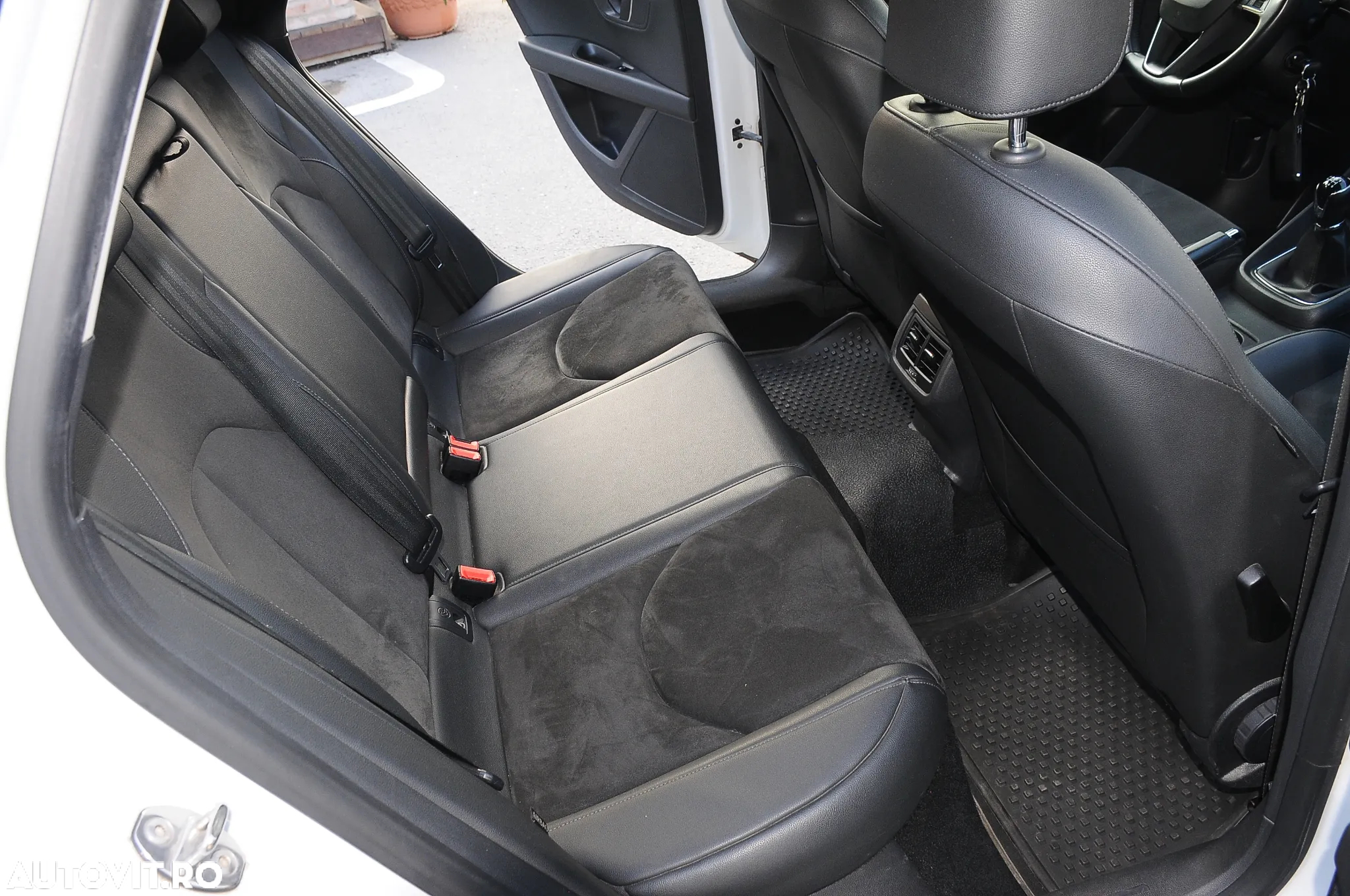 Seat Leon 1.6 TDI Style - 8