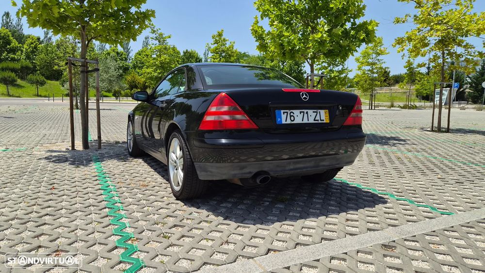 Mercedes-Benz SLK 200 Standard - 17