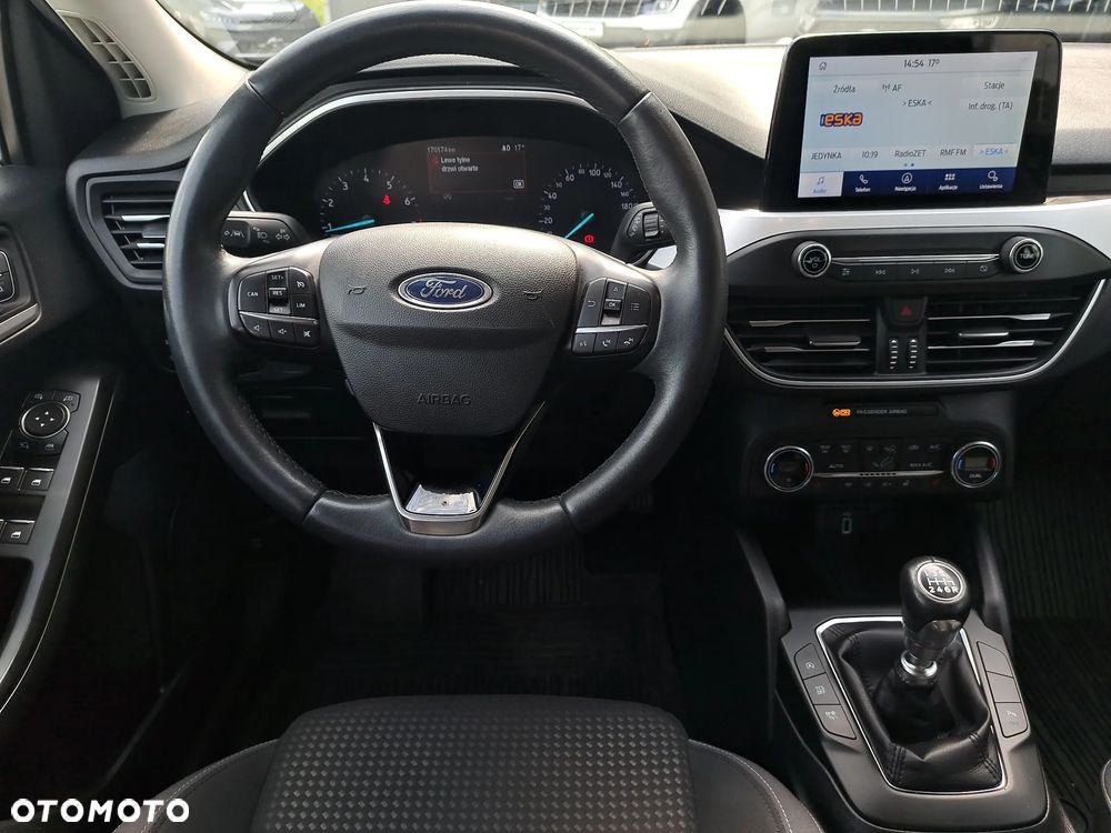 Ford Focus 1.0 EcoBoost Titanium Business - 17