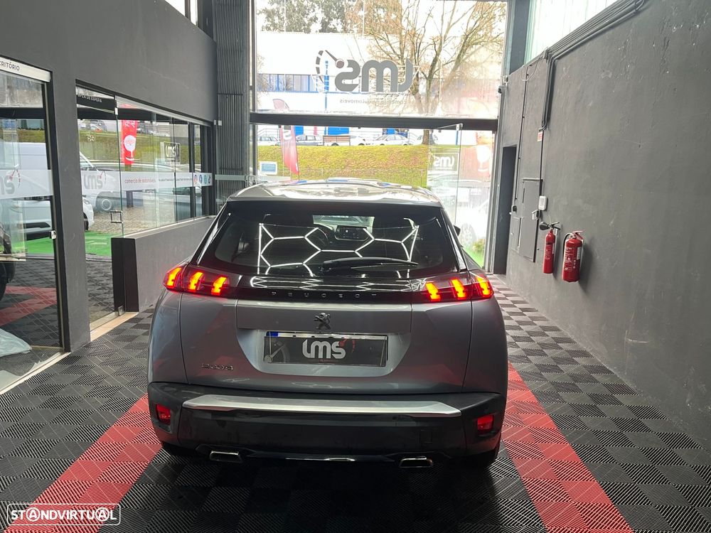 Peugeot 2008 1.2 PureTech Allure - 5