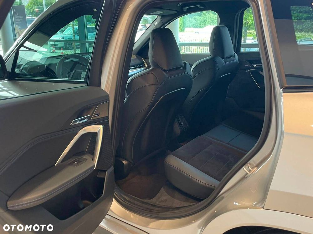 BMW X1 - 24