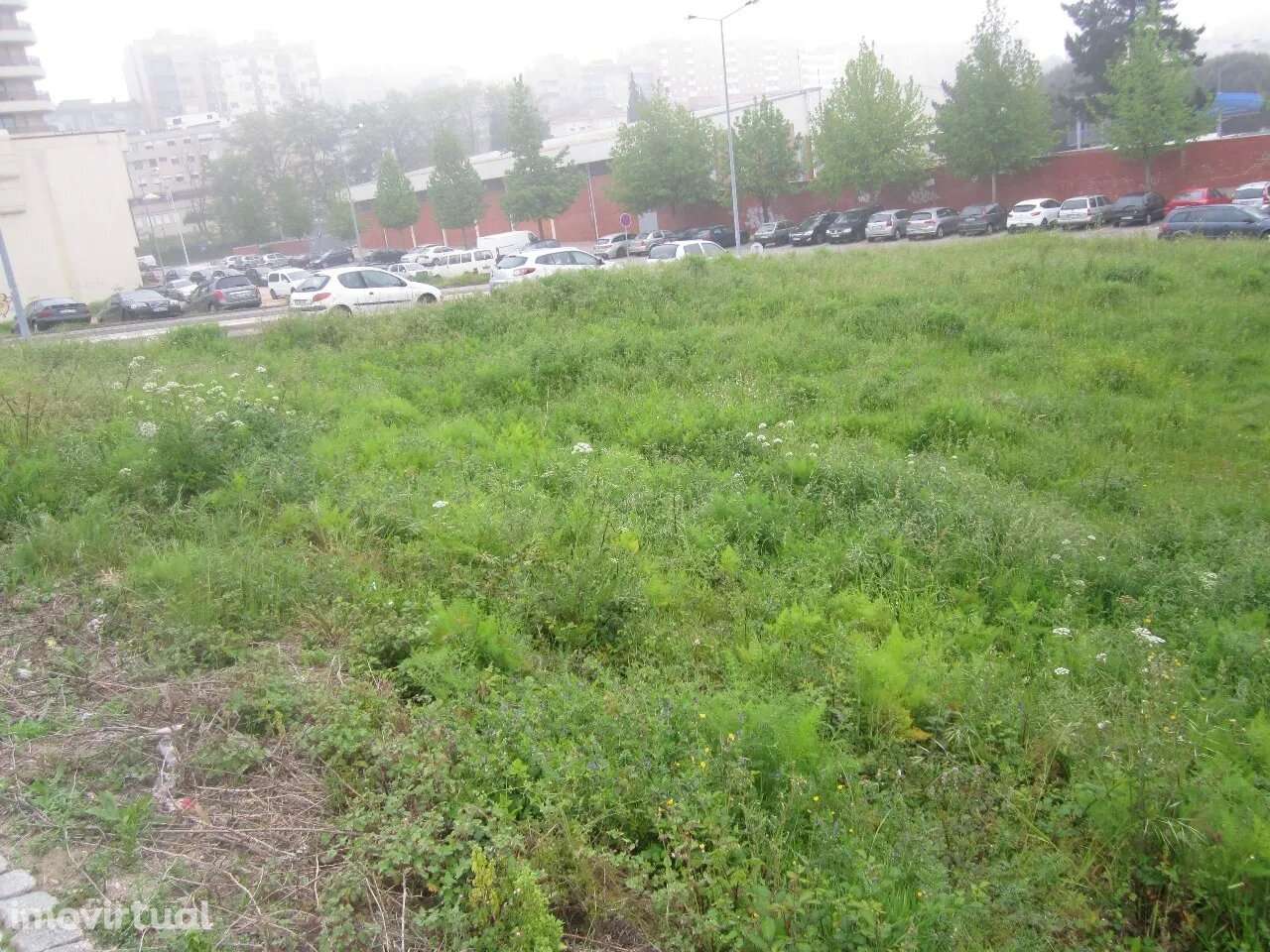 Terreno Urbano em S.João da Madeira - Grande imagem: 3/5