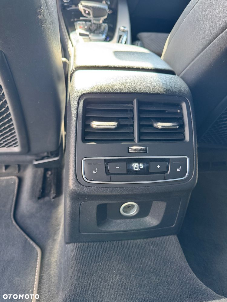Audi A4 40 TDI Quattro S Line S tronic - 22