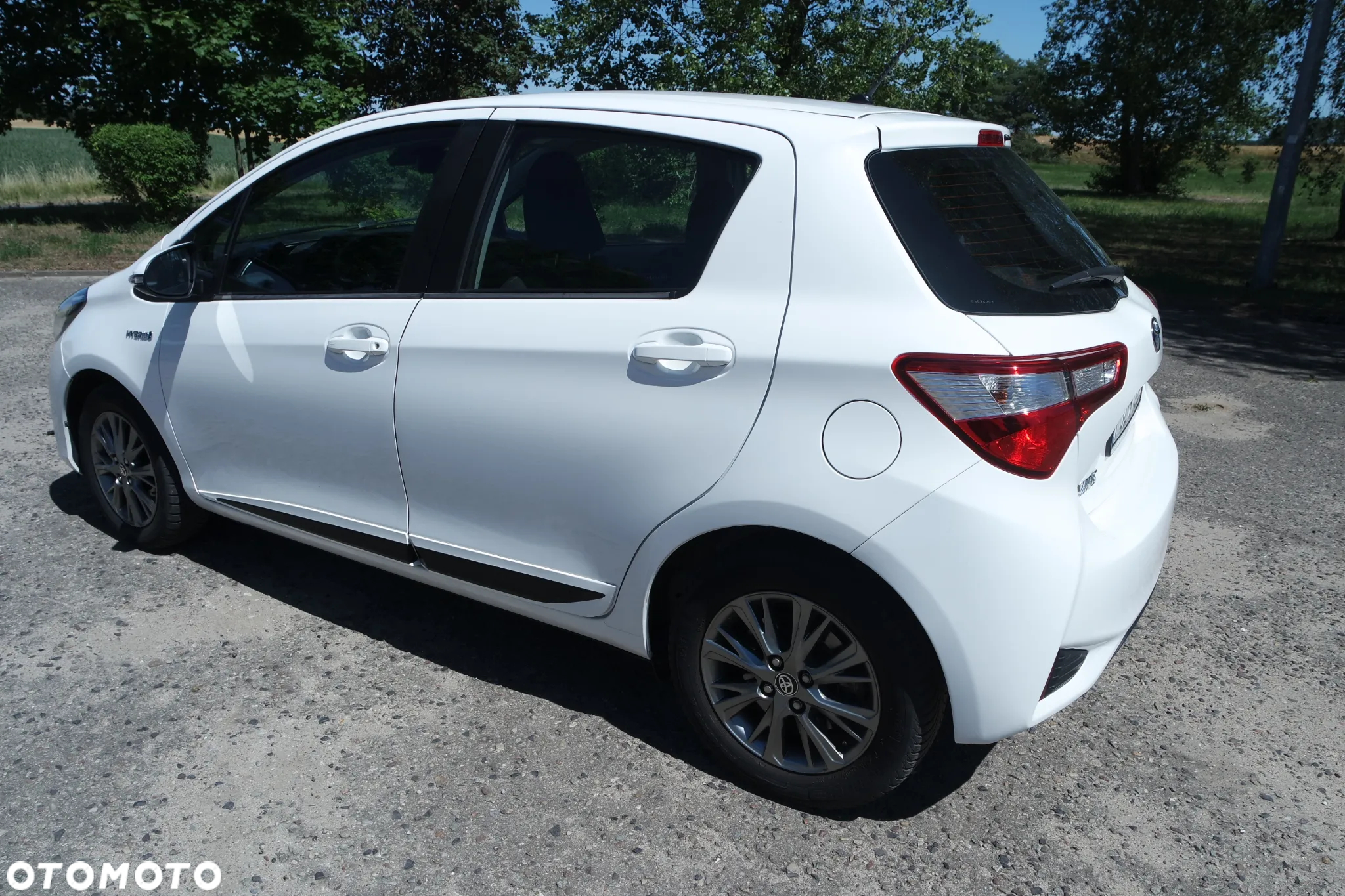 Toyota Yaris - 10