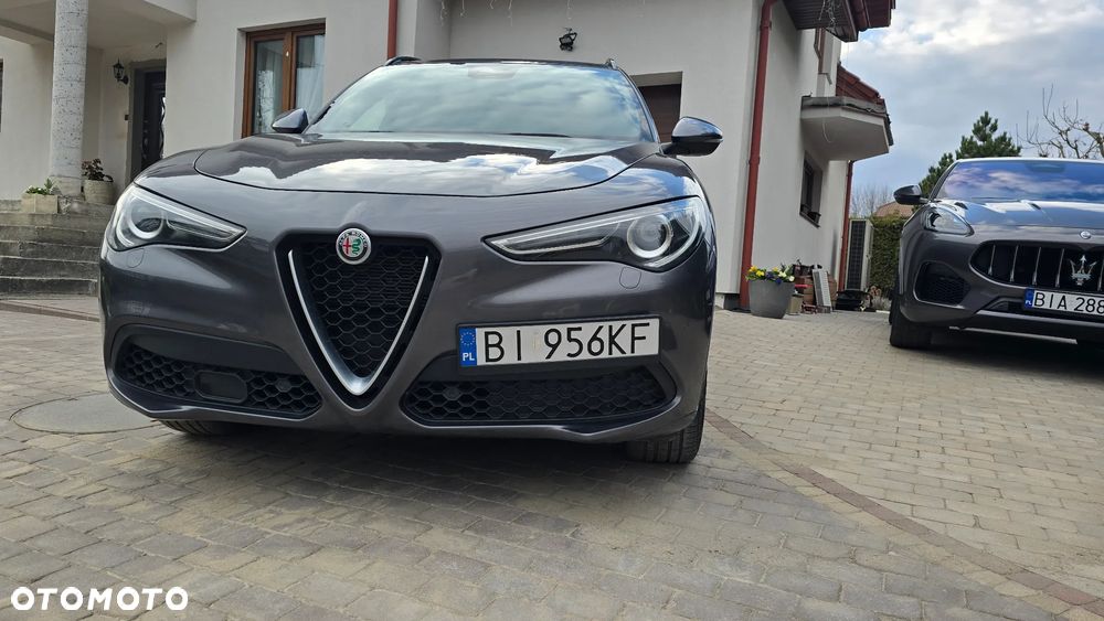 Alfa Romeo Stelvio 2.0 Turbo TI Q4 - 11