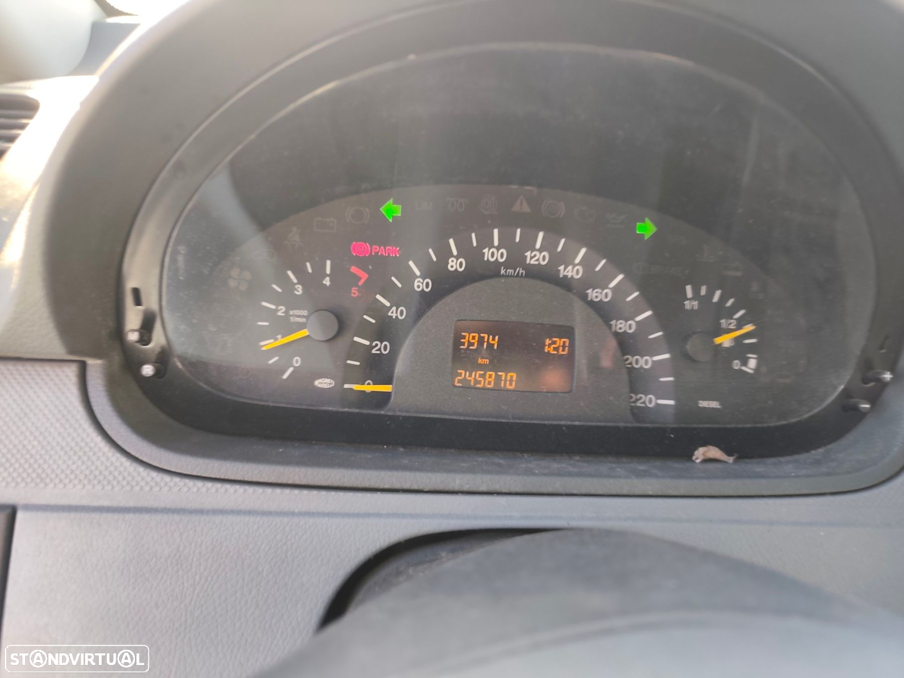 Mercedes-Benz Vito 109 CDi/32 - 14
