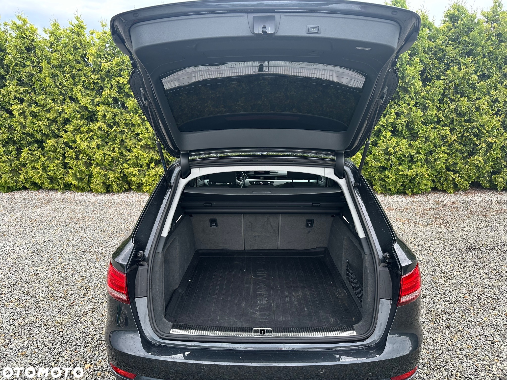 Audi A4 2.0 TDI Design S tronic - 10