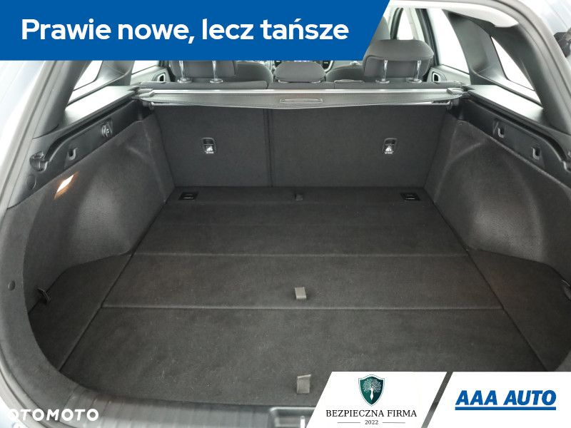 Kia Ceed - 12