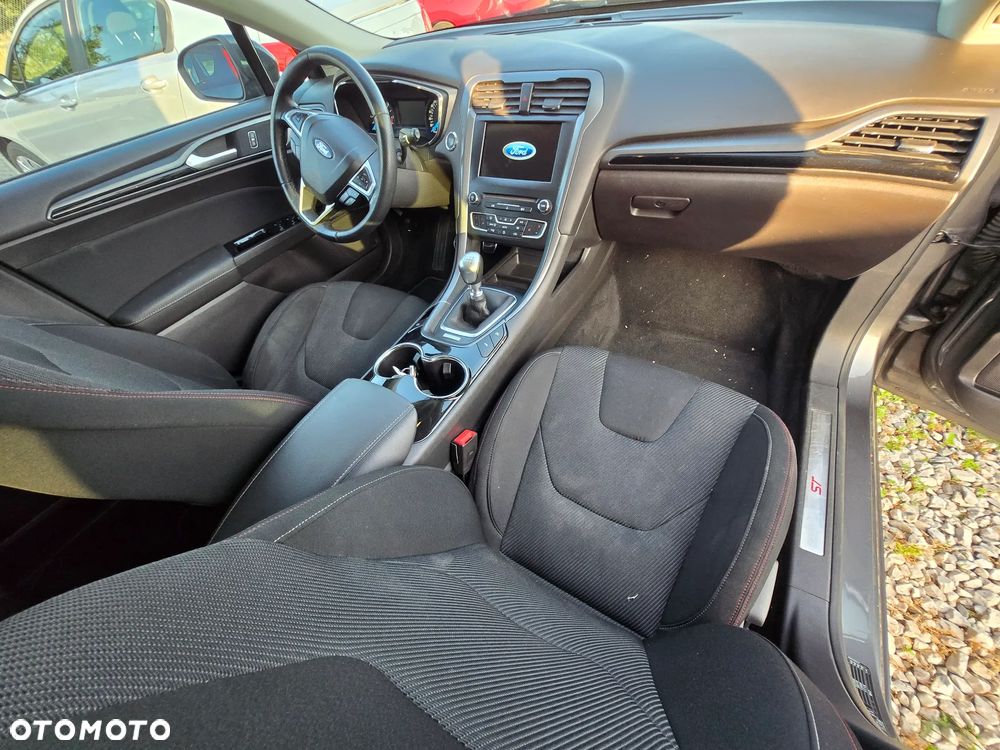 Ford Mondeo 2.0 EcoBlue ST-Line - 4
