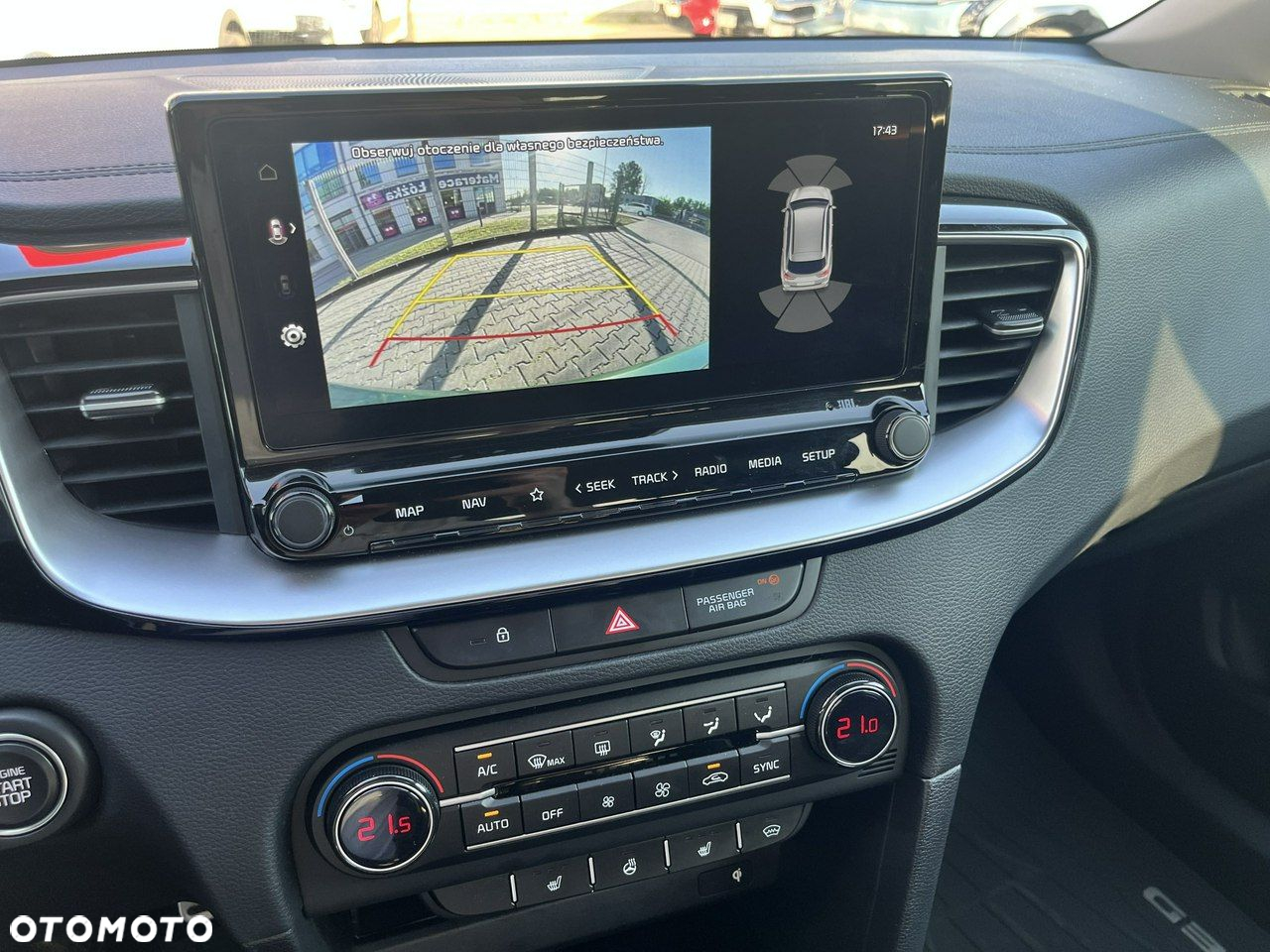 Kia Ceed - 16