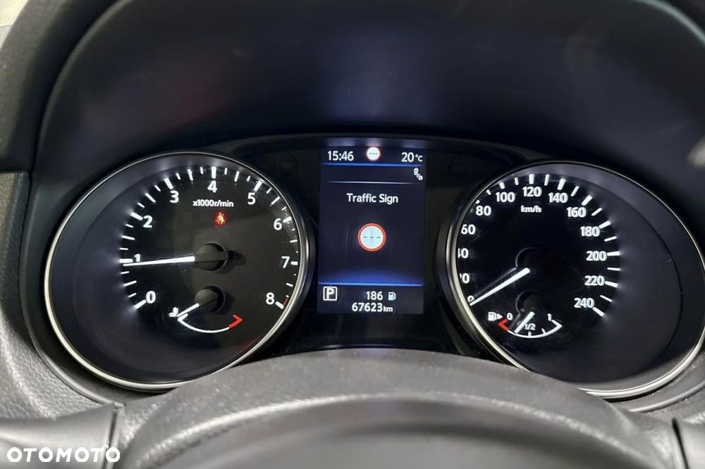 Nissan Qashqai 1.3 DIG-T DCT TEKNA - 11