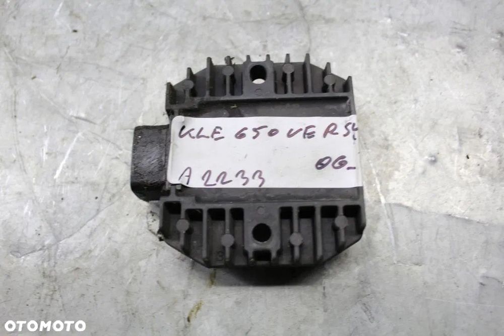 Kawasaki KLE 650 Versys 06r regulator napięcia - 2