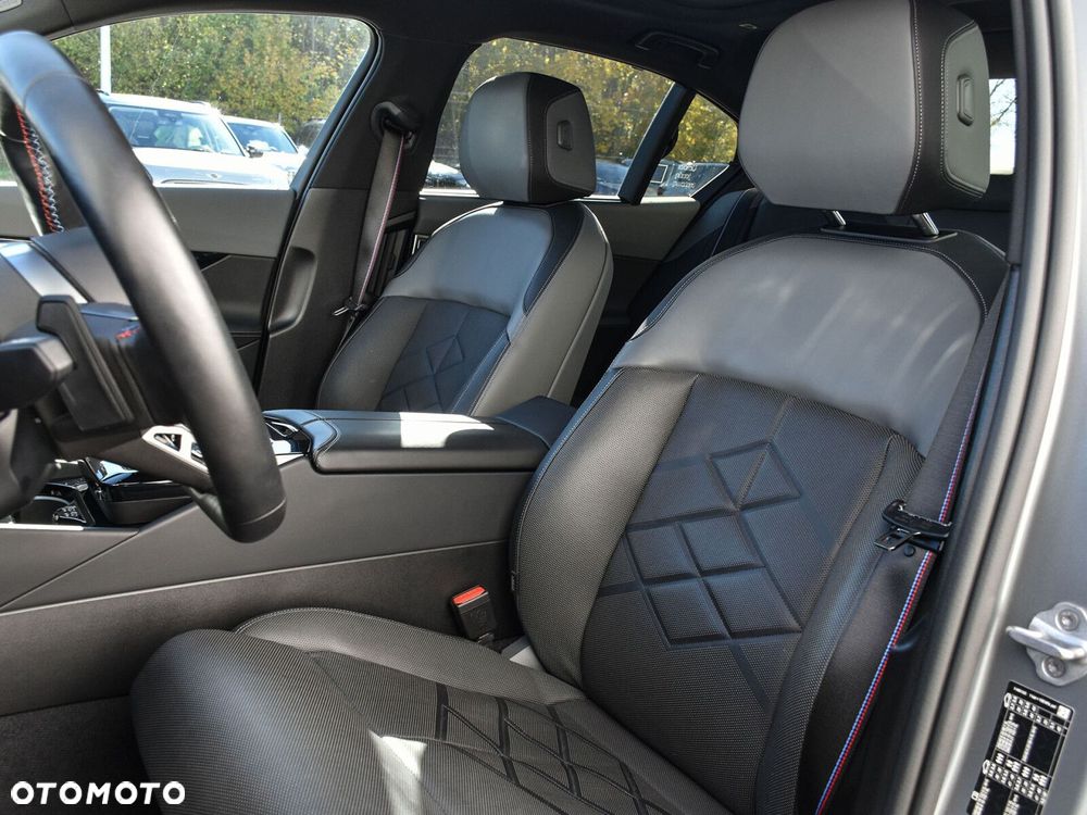 BMW i5 83.9kWh M60 xDrive - 30