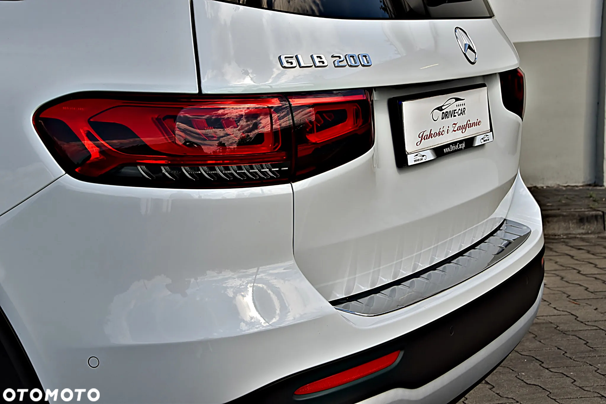 Mercedes-Benz GLB 200 7G-DCT - 10