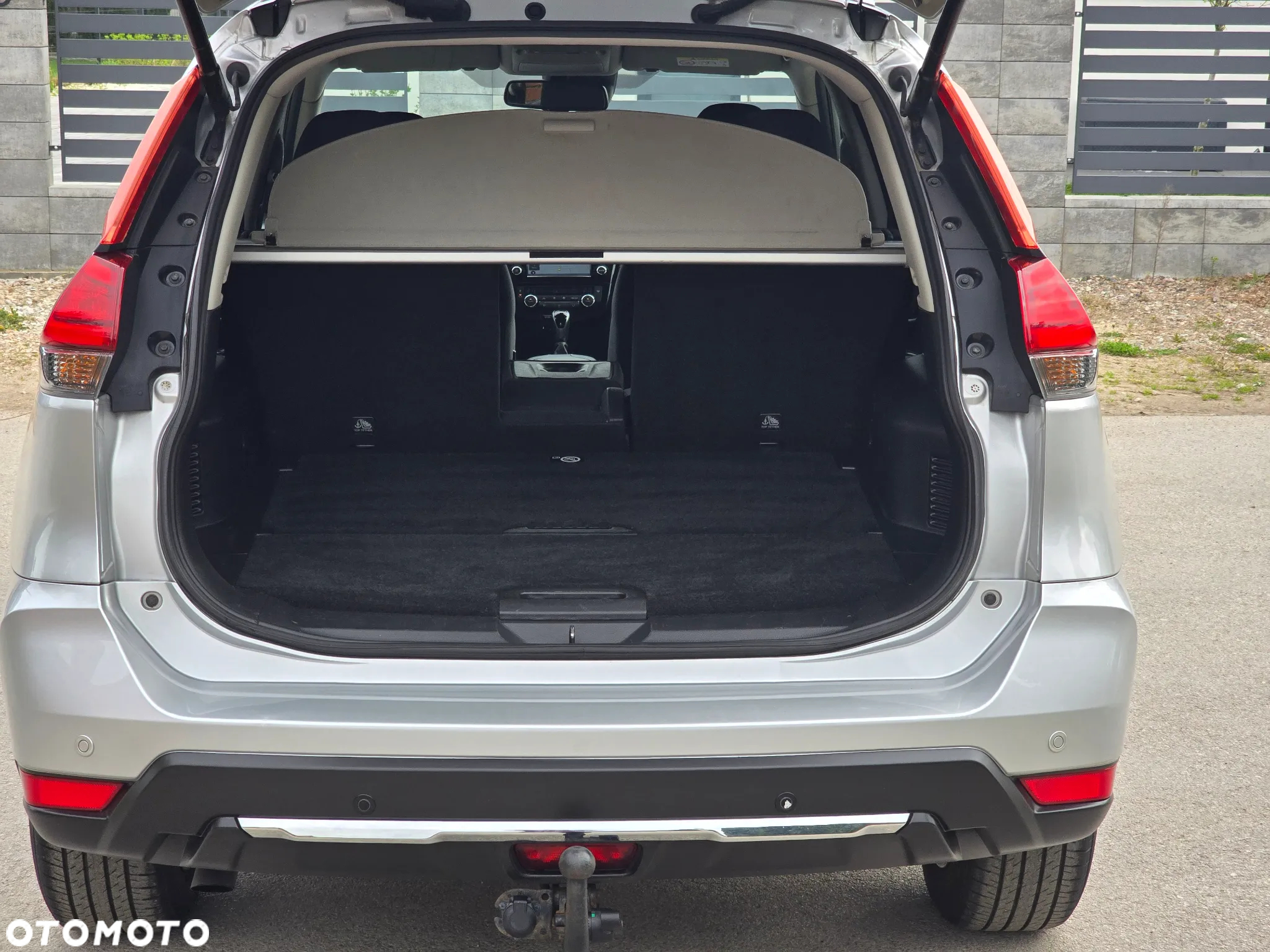 Nissan X-Trail 2.0 dCi ALL-MODE 4x4i Xtronic Tekna - 17