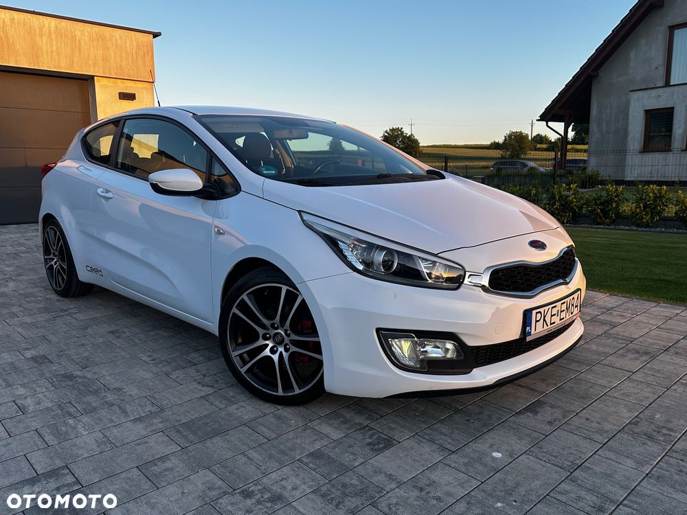 Kia ProCeed - 7