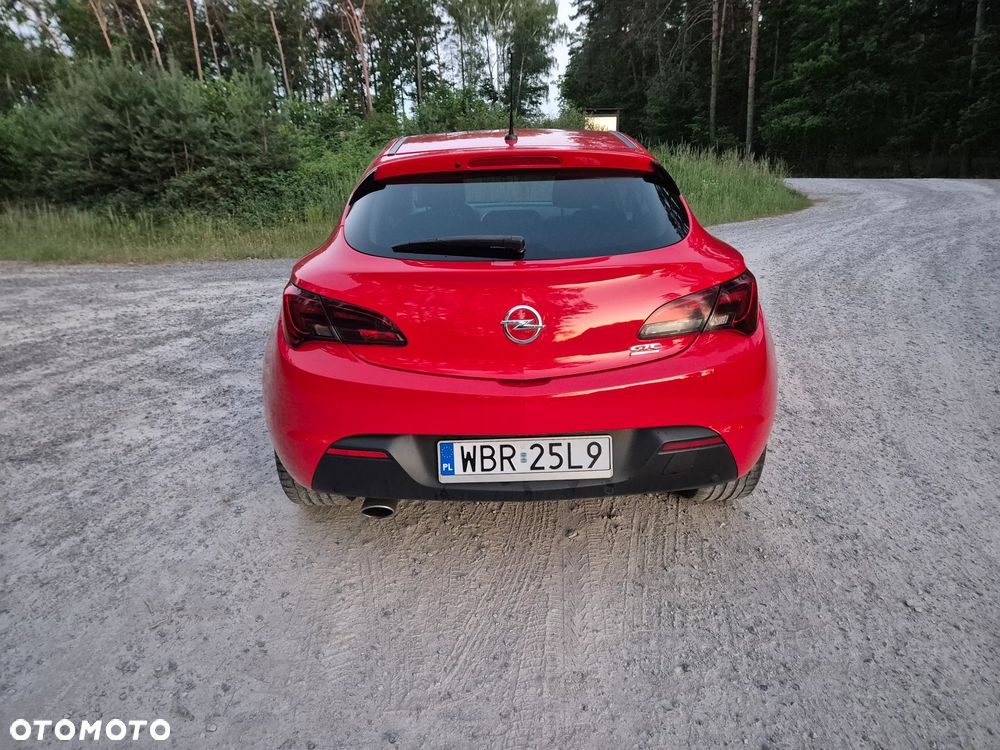 Opel Astra 1.6 T Cosmo - 7