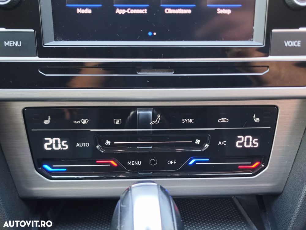 Volkswagen Passat 2.0 TDI DSG Comfortline - 19