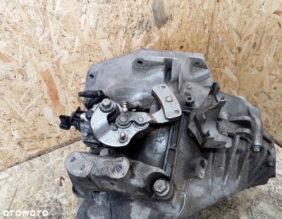 SKRZYNIA BIEGÓW ZAFIRA C 2.0 CDTI F40 55583502 - 2