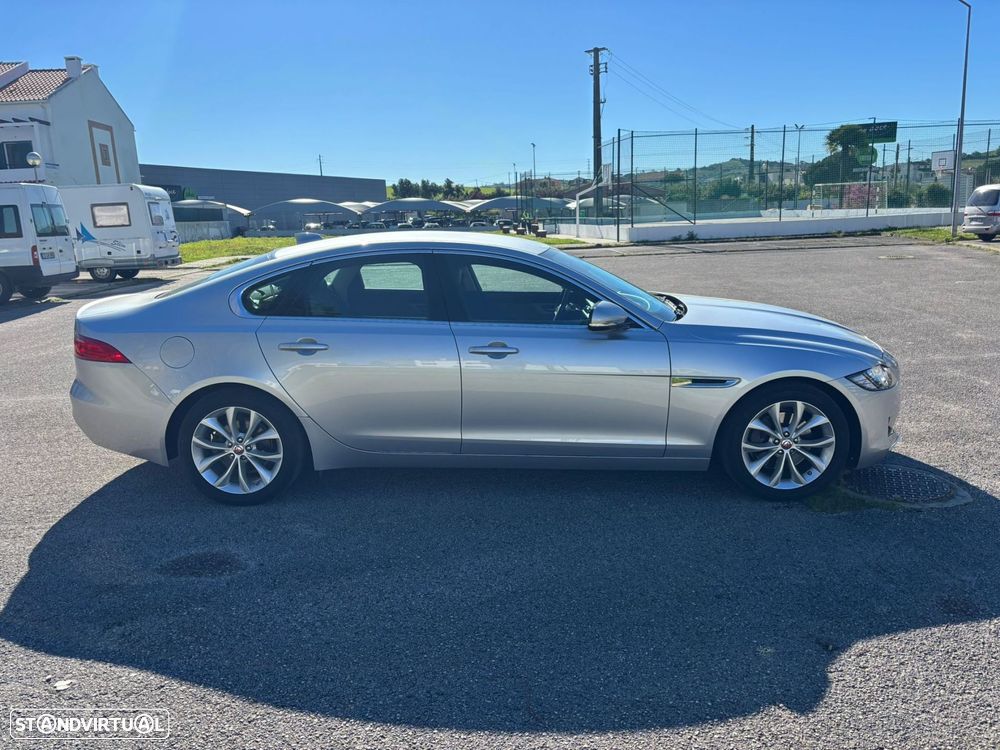 Jaguar XF 2.0 D Prestige Aut. - 6
