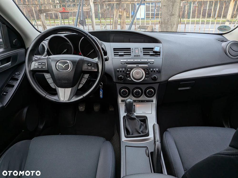 Mazda 3 1.6 Sport Comfort - 27