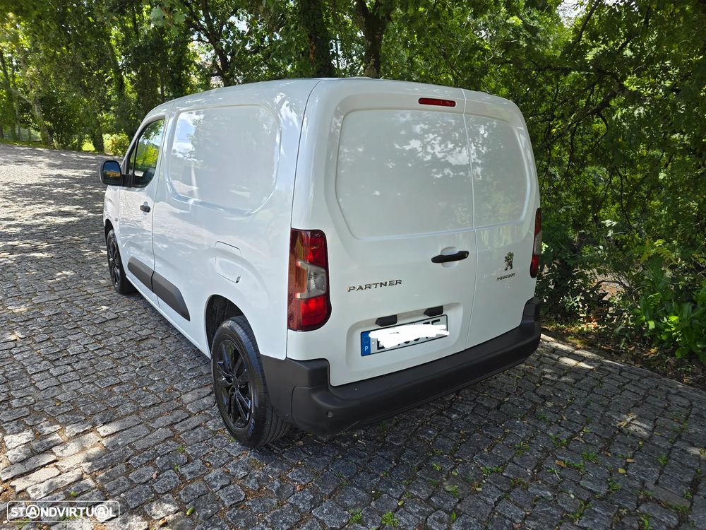 Peugeot partner 1.5 hdi 100cv c/revisao - 19