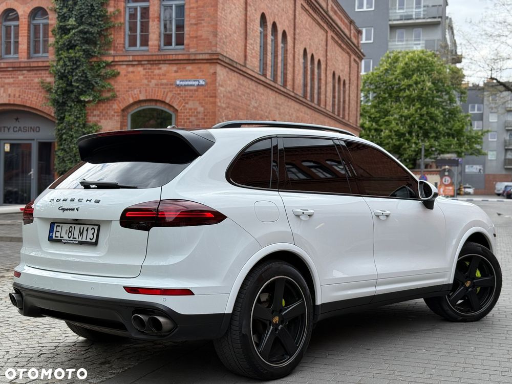 Porsche Cayenne - 14