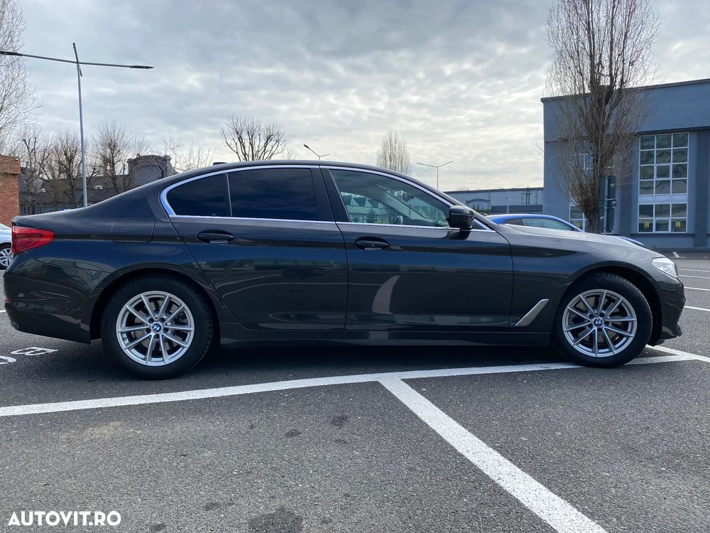 BMW Seria 5 520d AT - 20