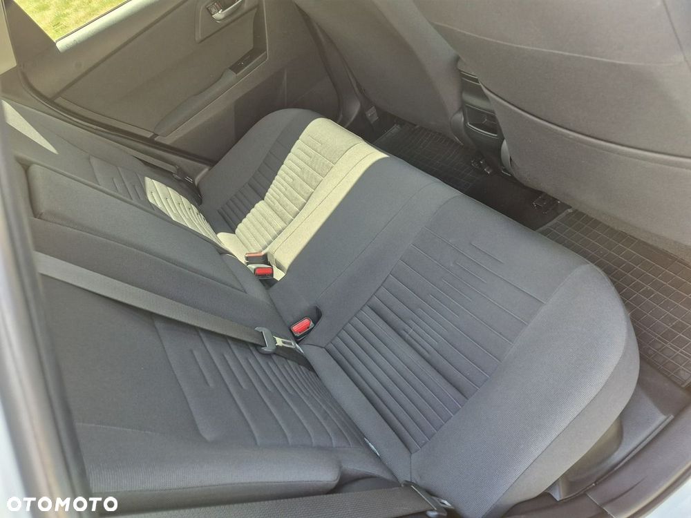 Toyota Auris - 14