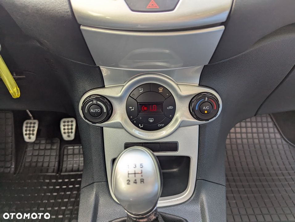 Ford Fiesta 1.6 Ti-VCT Sport - 14