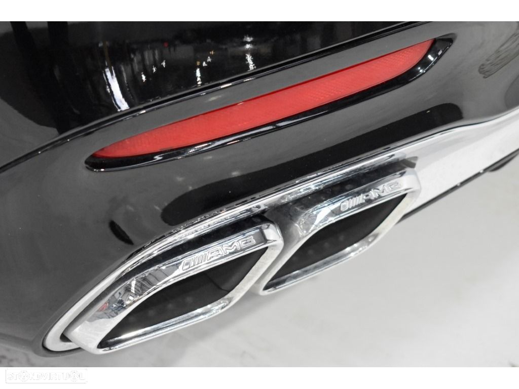 Mercedes-Benz SL 63 AMG 4Matic+ - 5