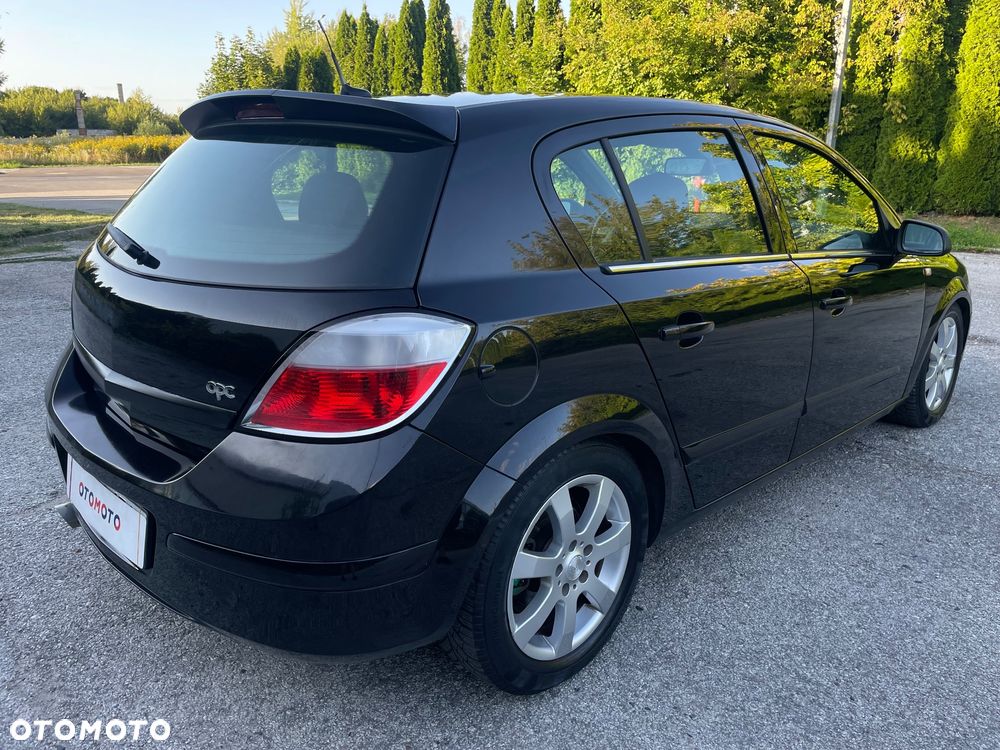 Opel Astra 2.0 Turbo Sport - 27