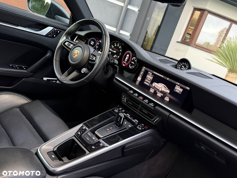 Porsche 911 Carrera S - 28